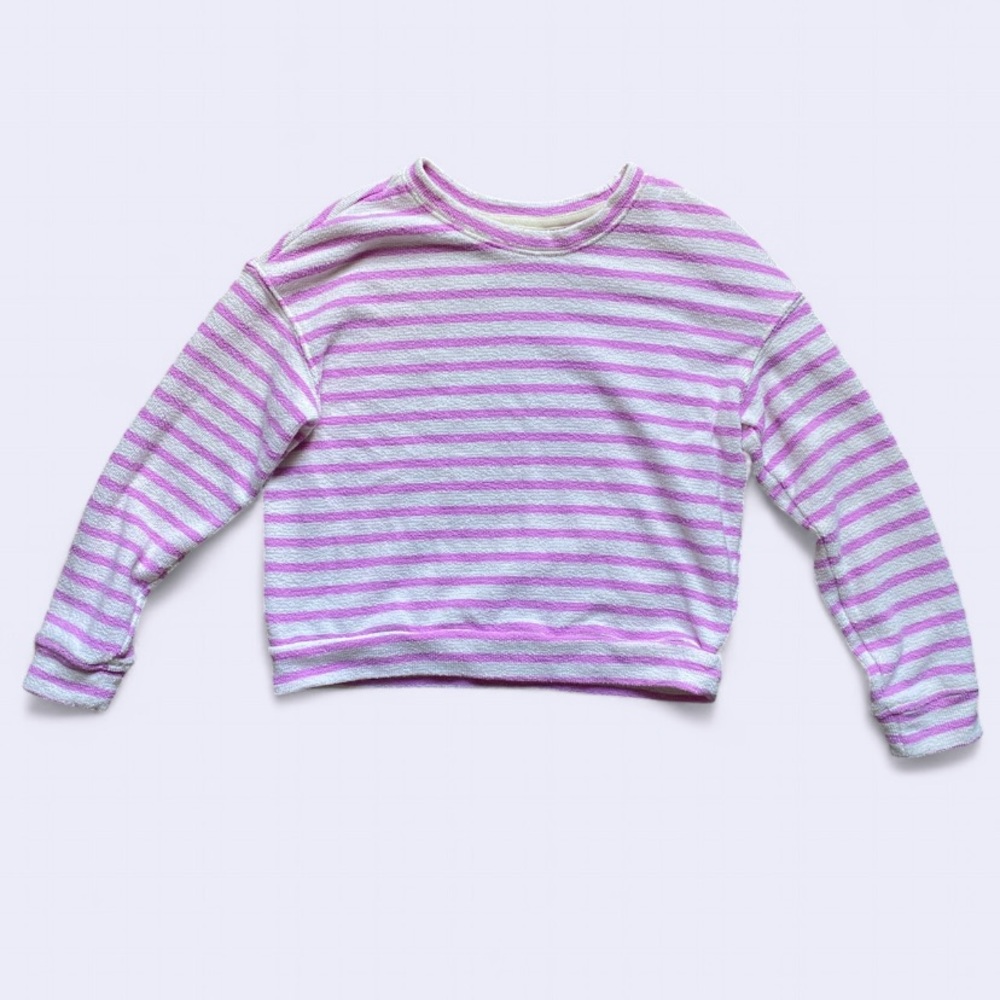7/$20 Cat & Jack Striped Kids Shirt in Pink and White